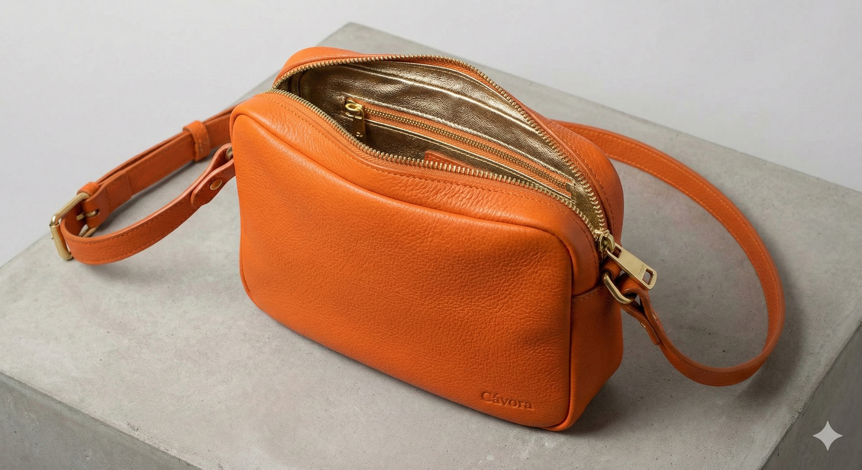 Cávora Atelier  Edition Crossbody